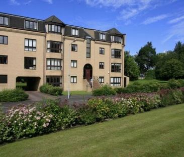 1 Bed Flat - Photo 2