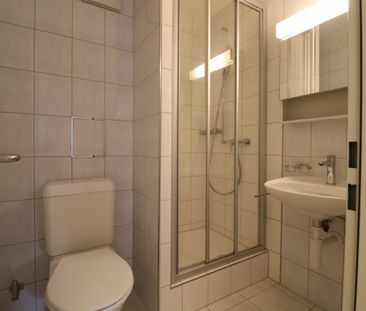 An ruhiger Lage in Reinach - grosszügige 4 1/2-Zimmerwohnung im 1.OG - Foto 5