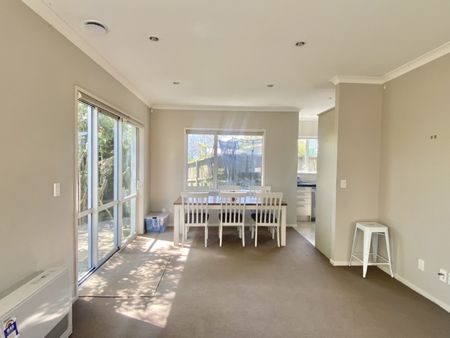 19B Cunliffe Street, Johnsonville - Photo 3