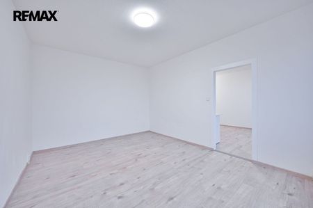Pronájem bytu 1+1 38 m² - Photo 4