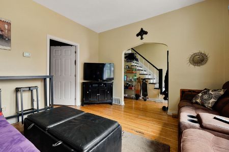481 Besserer Street - Photo 2