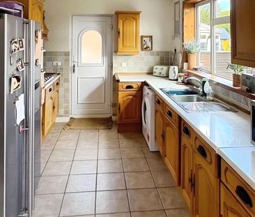 2 bedroom bungalow to rent Castle Drive, Northborough, Peterborough... - Photo 6