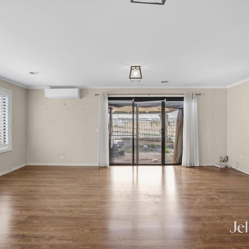 Charming Family Home in Peaceful Mount Helen Location - Photo 1