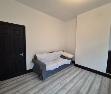 2 Bed Terraced House, Muriel Road, LE3 - Photo 3