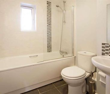 Frampton Close, Fishbourne, PO19 - Photo 6