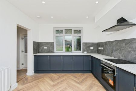 3 bedroom property to rent - Photo 5