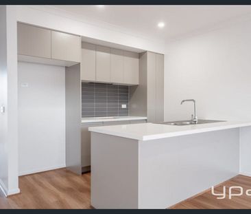 Brand New!! - Photo 3