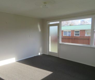 Upper Hutt, Central - Photo 3
