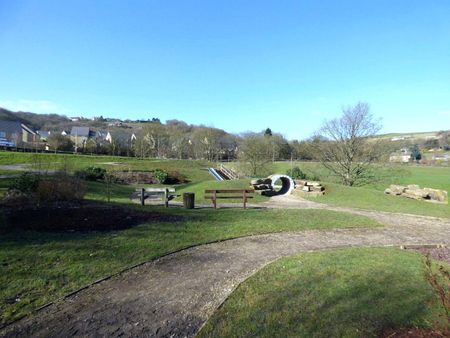 Barley Field Square, Fountain Head Village, Halifax, West Yorkshire, HX2 - Photo 3