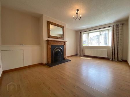 70 Lawnmount Crescent, Lisburn, BT27 4TU - Photo 4