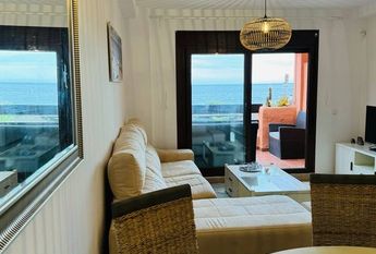 3 room luxury penthouse for rent in Estepona, Andalusia