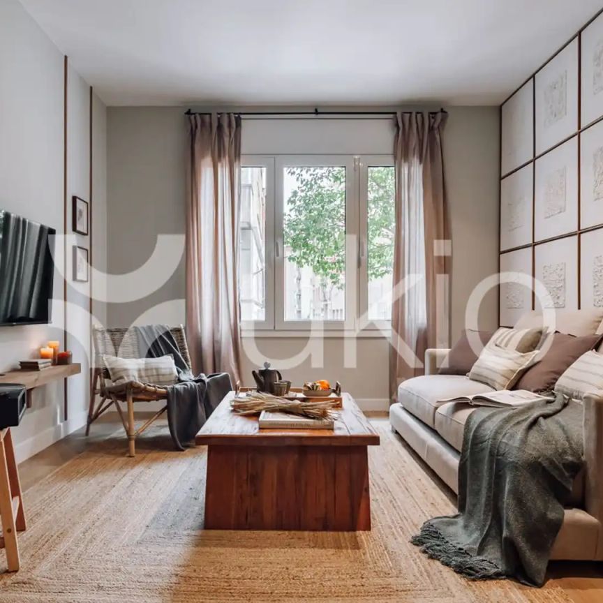 Apartamento de alquiler en Carrer de Manuel Angelon, El Putget i el Farró - Photo 1