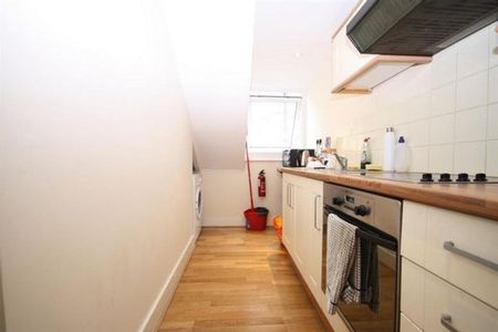 1 Bed Flat, Waldenshaw Road, SE23 - Photo 2