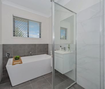 Style & Class - Photo 4