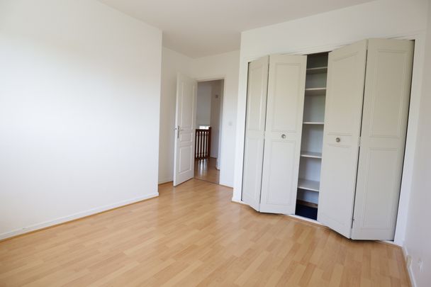 Location Maison 7 pièces 170m² ST MAUR DES FOSSES 94100 - Photo 1