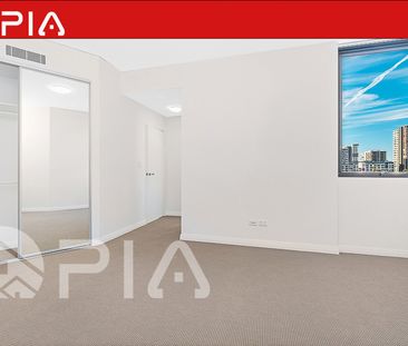 Modern Spec, 2-Bedroom Apartment, Spacious Living Room - Photo 4