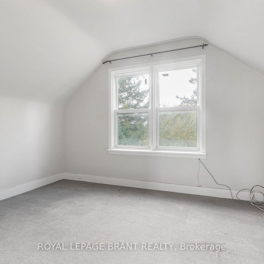 Detached Home For Lease | X7291452 - Photo 1