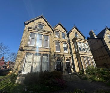 St Georges Square, St. Annes - Photo 3