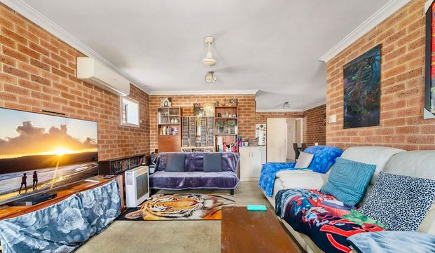 Perfect Family Home - Photo 1