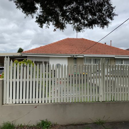 4 Bedrooms House in Springvale - Photo 4
