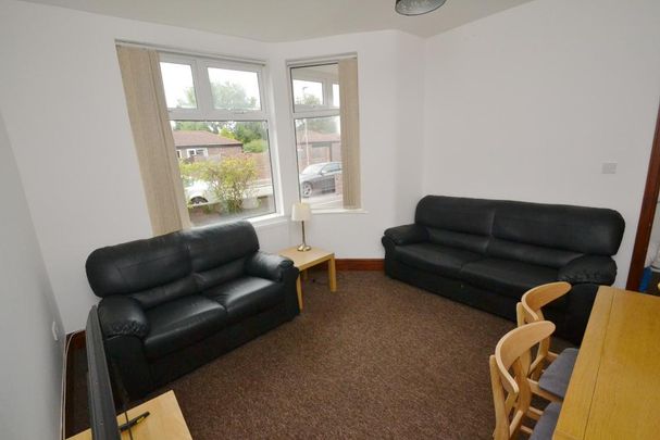 4 bedroom detached house to rent - Photo 1