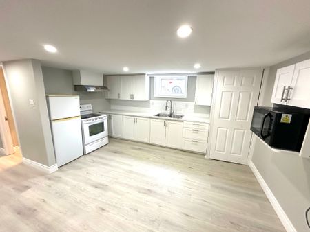 For Lease - 437 Charlotte Street Unit# Lower, London East, Ontario - Photo 3