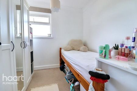 3 bedroom semi-detached house to rent - Photo 5