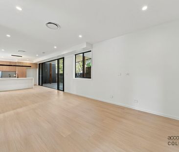 Peaceful Living, Opposite Enoggera Reservoir - Photo 2