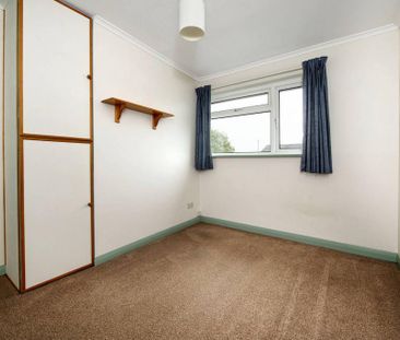 4 bedroom terraced house to rent - Photo 4