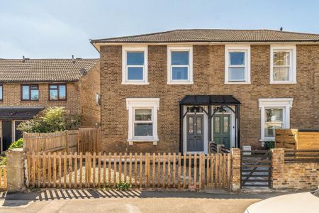 4 bedroom house to rent - Photo 5