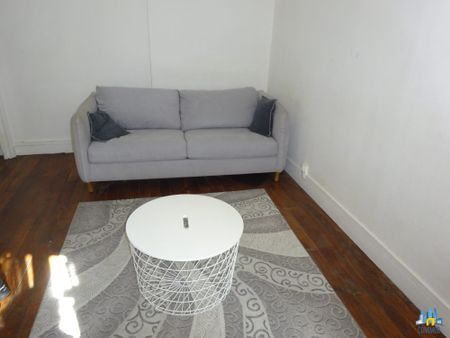 Location Appartement 2 pièces 31m² COURBEVOIE 92400 - Photo 2