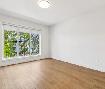 West Jasper Place 4 Plex — 3 Bedroom 2.5 Bathroom - Photo 6