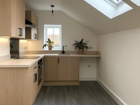 Forever House, Holborn Place, Bulwell, Nottinghamshire, NG6 - Photo 5