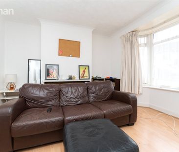 6 bedroom terraced house to rent - Photo 4