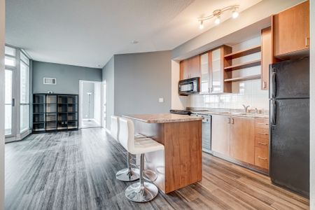 For Lease - 600 Fleet Street Unit# 707, Toronto, Ontario - Photo 3