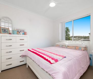 RENOVATED INNER-CITY RETREAT WITH BALCONY & LOCK-UP GARAGE - Photo 4