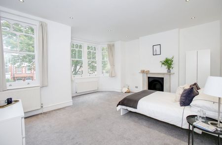 Room in a Shared House, Chatsworth Gardens, W3 - Photo 2