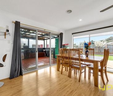 Fantastic Family Home for Rent in Berwick - Photo 2