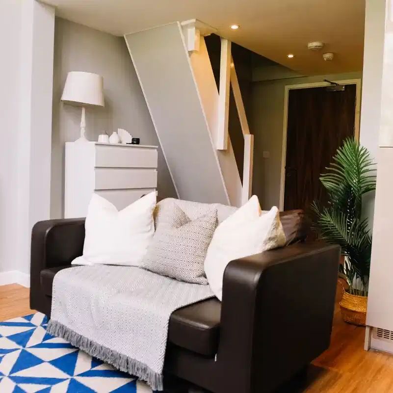 Classic 1 Bed Apartment - Photo 1