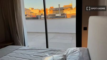 1 room luxury Flat for rent in Santa Coloma de Gramenet, Spain - Photo 2