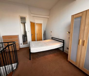 1 Bed Flat, Eastgate, LS2 - Photo 1