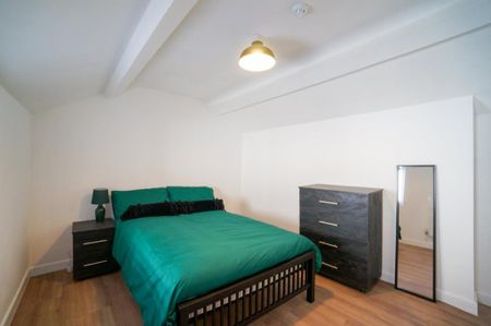 6 bedroom terraced house to rent - Photo 5