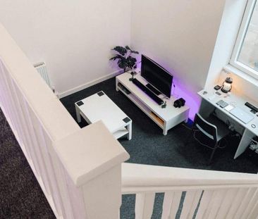 1 bedroom in a flat share to rent - Photo 4