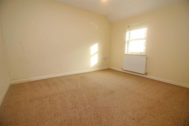 2 Bedroom Flat - Photo 1