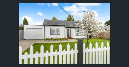 A Light Filled Family Haven with Style, Space & Luxury Comforts - Photo 4