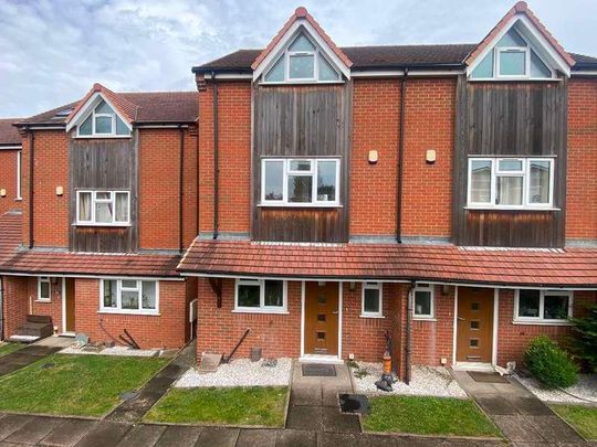 Wharf Gardens, Nuneaton, CV10 - Photo 1