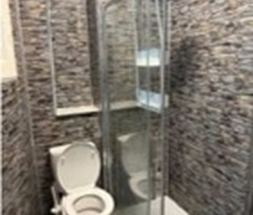 Room in a Shared Flat, Paisley Road West, G51 - Photo 6