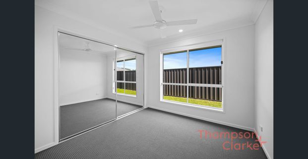 Near new Duplex - Photo 1