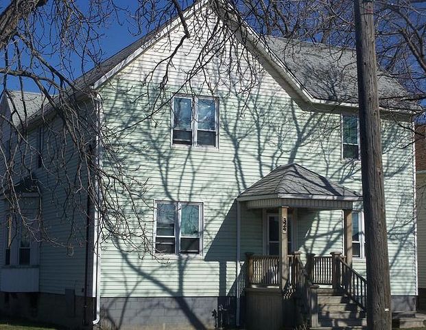 324 Christina St S | 324 Christina St S, Sarnia - Photo 1