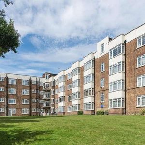 Vincent Court, Bell Lane, Hendon, NW4 - Photo 2